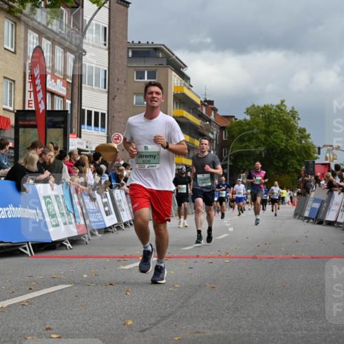 20.09.2026 - PSD Bank Halbmarathon J. Mangold http://msf.ph/oto/10520996 20.09.2026 11:55:24 Ziel 1966, 2015, 3028, 3091, 3898, 4039, 4731 meine-sportfotos.de