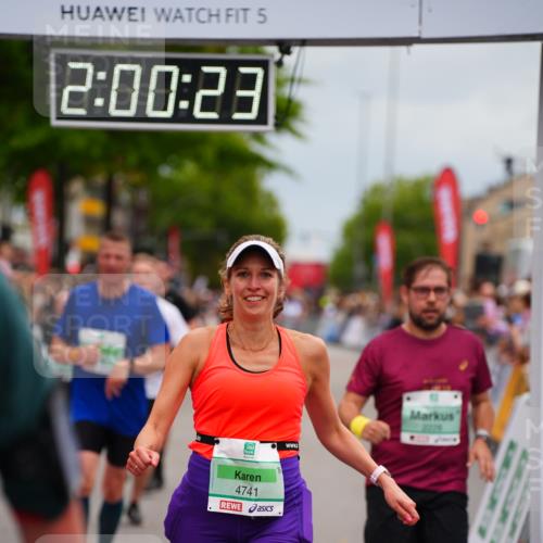 20.09.2026 - PSD Bank Halbmarathon LAZAROV Photography http://msf.ph/oto/10521011 20.09.2026 12:00:23 Ziel 1788, 2228, 2338, 2676, 3024, 3550, 3566, 3812, 4321, 4583, 4704, 4741 meine-sportfotos.de