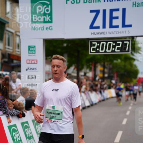 20.09.2026 - PSD Bank Halbmarathon LAZAROV Photography http://msf.ph/oto/10521032 20.09.2026 12:00:27 Ziel 2228, 2338, 2676, 3024, 3566, 3812, 4321, 4704, 4741 meine-sportfotos.de