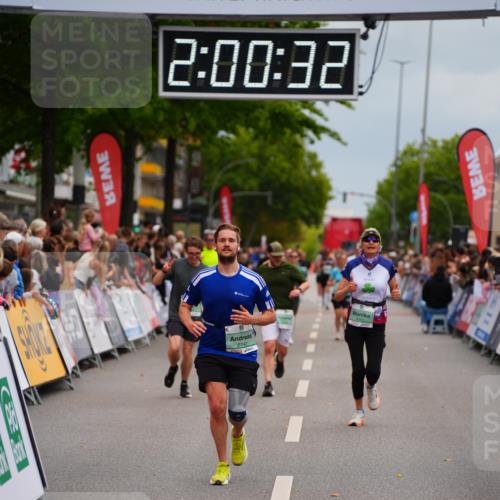 20.09.2026 - PSD Bank Halbmarathon LAZAROV Photography http://msf.ph/oto/10521045 20.09.2026 12:00:32 Ziel 1100, 2338, 2742, 3124, 3566, 3812, 4095, 4704 meine-sportfotos.de