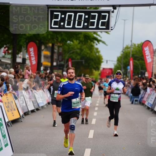 20.09.2026 - PSD Bank Halbmarathon LAZAROV Photography http://msf.ph/oto/10521051 20.09.2026 12:00:32 Ziel 1100, 2338, 2742, 3124, 3566, 3812, 4095, 4704 meine-sportfotos.de