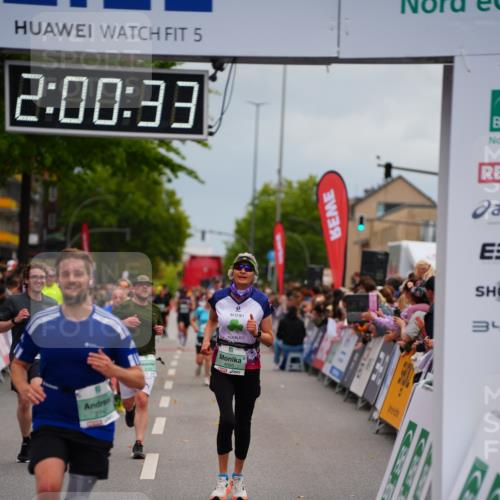 20.09.2026 - PSD Bank Halbmarathon LAZAROV Photography http://msf.ph/oto/10521059 20.09.2026 12:00:33 Ziel 1100, 2338, 2742, 3124, 3566, 3812, 4095 meine-sportfotos.de