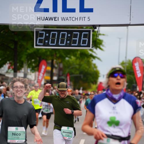 20.09.2026 - PSD Bank Halbmarathon LAZAROV Photography http://msf.ph/oto/10521075 20.09.2026 12:00:36 Ziel 1100, 1334, 2742, 2757, 3124, 3489, 3661, 4095, 4265 meine-sportfotos.de