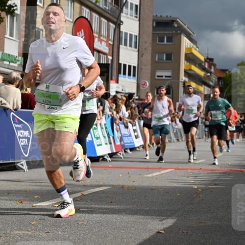 20.09.2026 - PSD Bank Halbmarathon J. Mangold http://msf.ph/oto/10521154 20.09.2026 11:56:02 Ziel 1183, 1260, 1272, 1426, 1541, 2955, 3401, 3441, 3634, 3872, 3932, 4224, 4716 meine-sportfotos.de