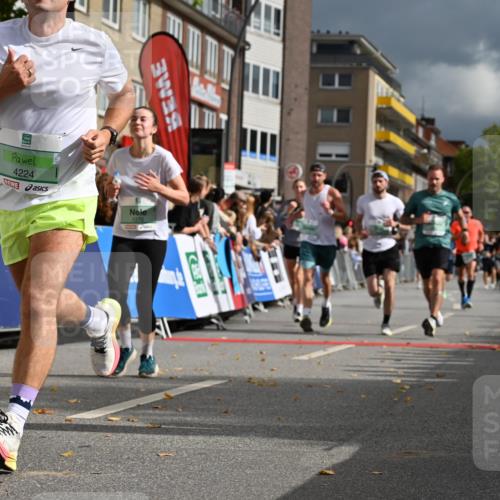 20.09.2026 - PSD Bank Halbmarathon J. Mangold http://msf.ph/oto/10521156 20.09.2026 11:56:02 Ziel 1183, 1260, 1272, 1426, 1541, 2955, 3401, 3441, 3634, 3872, 3932, 4224, 4716 meine-sportfotos.de