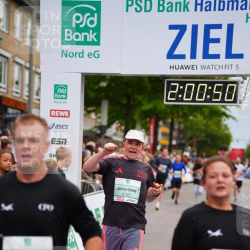 20.09.2026 - PSD Bank Halbmarathon LAZAROV Photography http://msf.ph/oto/10521184 20.09.2026 12:00:50 Ziel 1018, 1366, 2194, 2938, 2986, 3123, 3751, 3915, 3980, 4122, 4696 meine-sportfotos.de