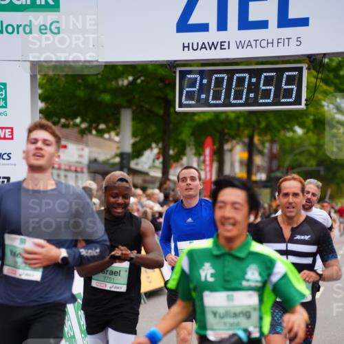 20.09.2026 - PSD Bank Halbmarathon LAZAROV Photography http://msf.ph/oto/10521238 20.09.2026 12:00:55 Ziel 1366, 2020, 2194, 2938, 2986, 3027, 3123, 3383, 3554, 3751, 3915, 4122 meine-sportfotos.de