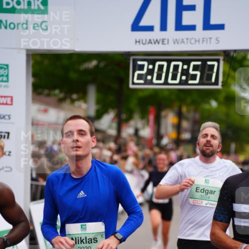 20.09.2026 - PSD Bank Halbmarathon LAZAROV Photography http://msf.ph/oto/10521265 20.09.2026 12:00:56 Ziel 1366, 2020, 2194, 2938, 2986, 3027, 3123, 3383, 3554, 3751, 4122 meine-sportfotos.de