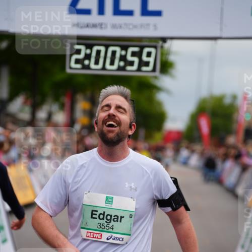 20.09.2026 - PSD Bank Halbmarathon LAZAROV Photography http://msf.ph/oto/10521283 20.09.2026 12:00:58 Ziel 1366, 2020, 2938, 3027, 3123, 3283, 3383, 3554, 3751 meine-sportfotos.de