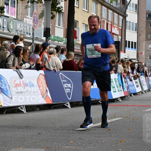 20.09.2026 - PSD Bank Halbmarathon J. Mangold http://msf.ph/oto/10521293 20.09.2026 11:56:45 Ziel 1482, 1554, 1903, 2416, 3442, 3822, 3967, 4734 meine-sportfotos.de
