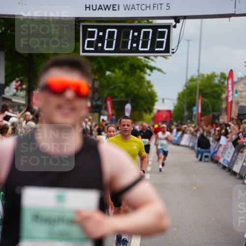 20.09.2026 - PSD Bank Halbmarathon LAZAROV Photography http://msf.ph/oto/10521318 20.09.2026 12:01:03 Ziel 1271, 1682, 2020, 3027, 3283, 3368, 3383, 3554 meine-sportfotos.de