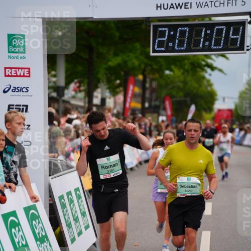 20.09.2026 - PSD Bank Halbmarathon LAZAROV Photography http://msf.ph/oto/10521329 20.09.2026 12:01:04 Ziel 1271, 1682, 2567, 3027, 3283, 3368, 3554, 4199 meine-sportfotos.de