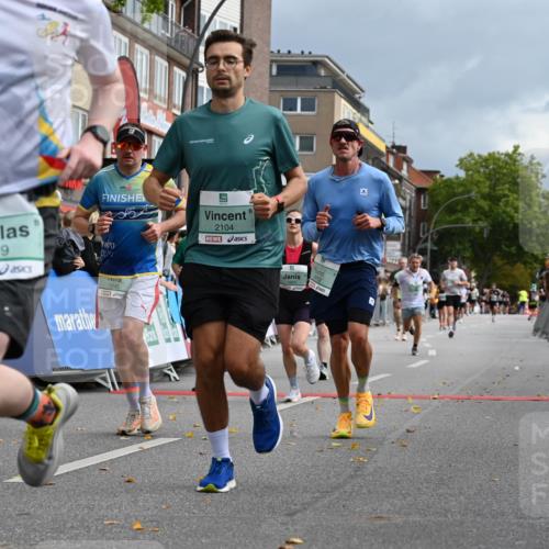 20.09.2026 - PSD Bank Halbmarathon J. Mangold http://msf.ph/oto/10521356 20.09.2026 11:56:59 Ziel 1249, 1685, 1700, 1986, 2079, 2104, 2354, 3079, 3442, 3784, 3927, 4302, 4464, 4671, 4752, 4753 meine-sportfotos.de