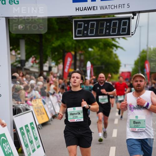 20.09.2026 - PSD Bank Halbmarathon LAZAROV Photography http://msf.ph/oto/10521360 20.09.2026 12:01:08 Ziel 1271, 1682, 2567, 3283, 3368, 4043, 4199 meine-sportfotos.de