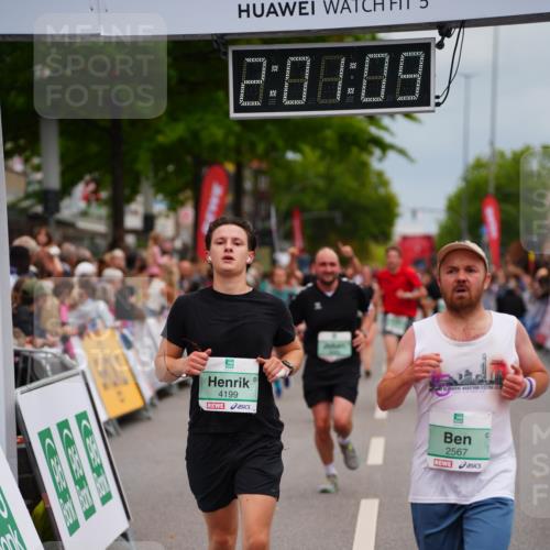 20.09.2026 - PSD Bank Halbmarathon LAZAROV Photography http://msf.ph/oto/10521369 20.09.2026 12:01:08 Ziel 1271, 1682, 2567, 3283, 3368, 4043, 4199 meine-sportfotos.de