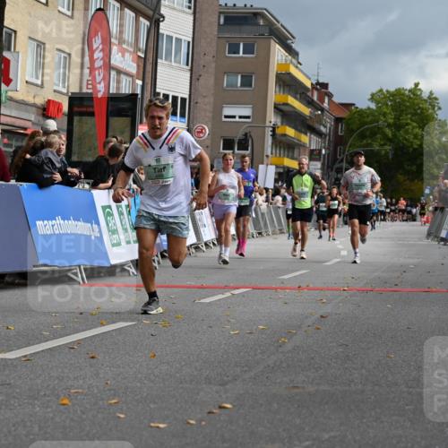 20.09.2026 - PSD Bank Halbmarathon J. Mangold http://msf.ph/oto/10521382 20.09.2026 11:57:04 Ziel 1249, 1263, 1685, 1700, 1986, 2104, 2354, 2480, 3079, 3640, 3645, 4302, 4464, 4724, 4752 meine-sportfotos.de