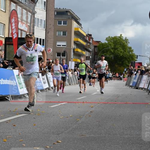 20.09.2026 - PSD Bank Halbmarathon J. Mangold http://msf.ph/oto/10521384 20.09.2026 11:57:04 Ziel 1249, 1263, 1685, 1700, 1986, 2104, 2354, 2480, 3079, 3640, 3645, 4302, 4464, 4724, 4752 meine-sportfotos.de