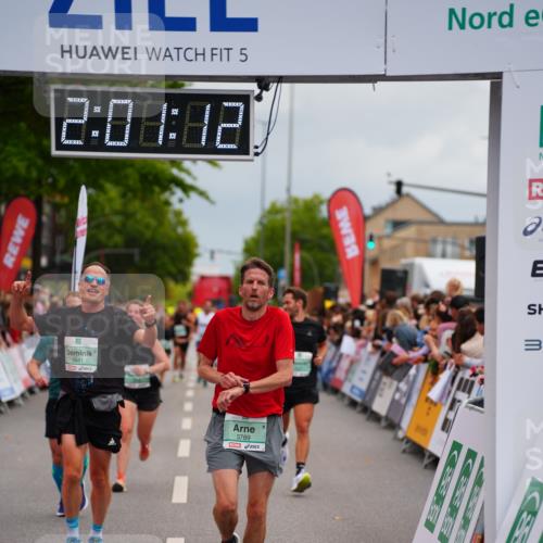 20.09.2026 - PSD Bank Halbmarathon LAZAROV Photography http://msf.ph/oto/10521395 20.09.2026 12:01:12 Ziel 1271, 1451, 1682, 1818, 2375, 2527, 2567, 3368, 3789, 4043, 4199 meine-sportfotos.de