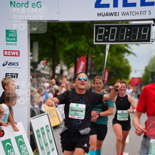 20.09.2026 - PSD Bank Halbmarathon LAZAROV Photography http://msf.ph/oto/10521420 20.09.2026 12:01:14 Ziel 1451, 1818, 2375, 2527, 2567, 3789, 4043, 4199 meine-sportfotos.de
