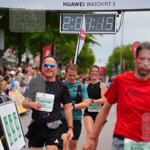 20.09.2026 - PSD Bank Halbmarathon LAZAROV Photography http://msf.ph/oto/10521422 20.09.2026 12:01:15 Ziel 1451, 1818, 2375, 2527, 2567, 3789, 4043, 4199 meine-sportfotos.de