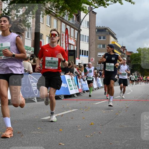 20.09.2026 - PSD Bank Halbmarathon J. Mangold http://msf.ph/oto/10521426 20.09.2026 11:57:12 Ziel 1019, 1092, 1263, 1791, 2421, 2480, 3640, 3645, 4295, 4464, 4531, 4724 meine-sportfotos.de