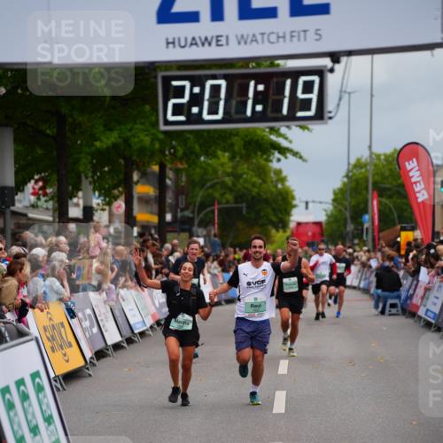 20.09.2026 - PSD Bank Halbmarathon LAZAROV Photography http://msf.ph/oto/10521442 20.09.2026 12:01:19 Ziel 1027, 1451, 1641, 1818, 1928, 2375, 2527, 3789 meine-sportfotos.de
