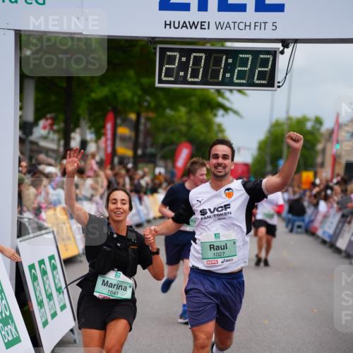20.09.2026 - PSD Bank Halbmarathon LAZAROV Photography http://msf.ph/oto/10521494 20.09.2026 12:01:22 Ziel 1027, 1641, 1818, 1928, 2142, 2174, 2375, 2494, 2527, 2661, 4334 meine-sportfotos.de