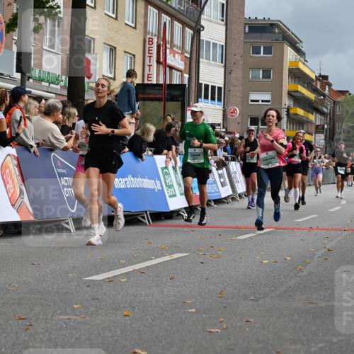 20.09.2026 - PSD Bank Halbmarathon J. Mangold http://msf.ph/oto/10521495 20.09.2026 11:57:30 Ziel 1052, 1761, 2052, 2092, 2148, 2253, 2540, 3008, 3029, 3256, 3260, 3374, 3935, 4489 meine-sportfotos.de