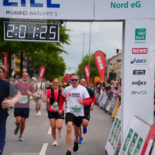20.09.2026 - PSD Bank Halbmarathon LAZAROV Photography http://msf.ph/oto/10521512 20.09.2026 12:01:24 Ziel 1027, 1641, 1928, 2142, 2174, 2494, 2661, 2748, 4334 meine-sportfotos.de