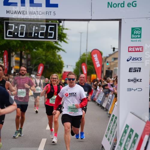 20.09.2026 - PSD Bank Halbmarathon LAZAROV Photography http://msf.ph/oto/10521517 20.09.2026 12:01:24 Ziel 1027, 1641, 1928, 2142, 2174, 2494, 2661, 2748, 4334 meine-sportfotos.de