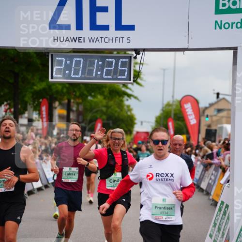 20.09.2026 - PSD Bank Halbmarathon LAZAROV Photography http://msf.ph/oto/10521530 20.09.2026 12:01:25 Ziel 1027, 1641, 1928, 2142, 2174, 2494, 2661, 2748, 3271, 4334 meine-sportfotos.de