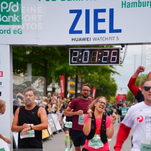 20.09.2026 - PSD Bank Halbmarathon LAZAROV Photography http://msf.ph/oto/10521536 20.09.2026 12:01:25 Ziel 1027, 1641, 1928, 2142, 2174, 2494, 2661, 2748, 3271, 4334 meine-sportfotos.de
