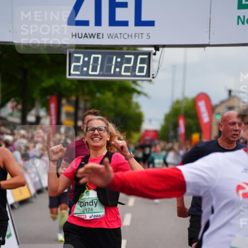 20.09.2026 - PSD Bank Halbmarathon LAZAROV Photography http://msf.ph/oto/10521540 20.09.2026 12:01:26 Ziel 1027, 1641, 1928, 2142, 2174, 2494, 2661, 2748, 3271, 3492, 4334 meine-sportfotos.de
