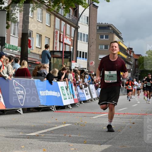 20.09.2026 - PSD Bank Halbmarathon J. Mangold http://msf.ph/oto/10521549 20.09.2026 11:57:40 Ziel 1052, 1301, 1530, 1709, 1711, 2052, 2092, 2253, 2540, 2846, 3256, 3374, 3624, 3762, 3935, 4610 meine-sportfotos.de