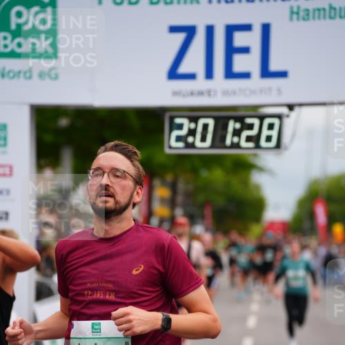 20.09.2026 - PSD Bank Halbmarathon LAZAROV Photography http://msf.ph/oto/10521561 20.09.2026 12:01:28 Ziel 1027, 1641, 1928, 1999, 2142, 2174, 2494, 2661, 2748, 3271, 3492, 4334 meine-sportfotos.de
