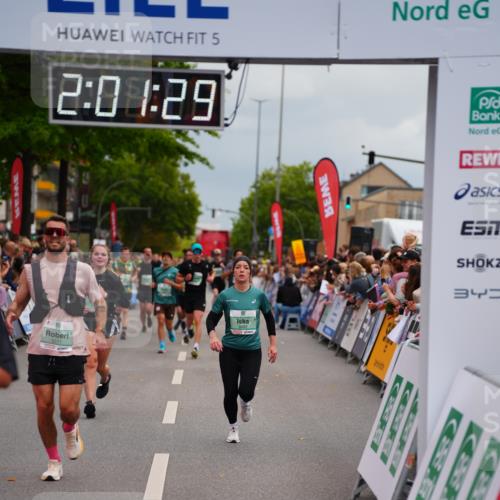 20.09.2026 - PSD Bank Halbmarathon LAZAROV Photography http://msf.ph/oto/10521569 20.09.2026 12:01:28 Ziel 1027, 1641, 1928, 1999, 2142, 2174, 2494, 2661, 2748, 3271, 3492, 4334 meine-sportfotos.de