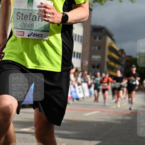 20.09.2026 - PSD Bank Halbmarathon J. Mangold http://msf.ph/oto/10521570 20.09.2026 11:57:43 Ziel 1052, 1210, 1301, 1530, 1709, 1711, 2531, 2846, 3107, 3280, 3374, 3624, 3762, 3935, 3941, 4327, 4589, 4610 meine-sportfotos.de