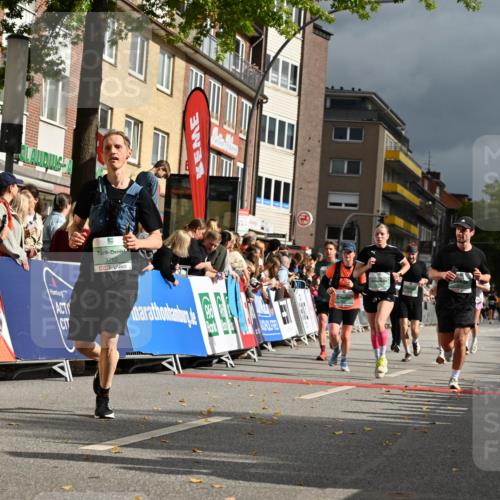 20.09.2026 - PSD Bank Halbmarathon J. Mangold http://msf.ph/oto/10521574 20.09.2026 11:57:44 Ziel 1052, 1210, 1301, 1530, 1709, 1711, 2531, 2846, 2935, 3107, 3280, 3624, 3762, 3941, 4327, 4589, 4610 meine-sportfotos.de