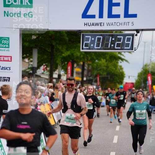 20.09.2026 - PSD Bank Halbmarathon LAZAROV Photography http://msf.ph/oto/10521579 20.09.2026 12:01:29 Ziel 1027, 1641, 1928, 1999, 2142, 2174, 2383, 2494, 2661, 2748, 3271, 3492, 4334 meine-sportfotos.de