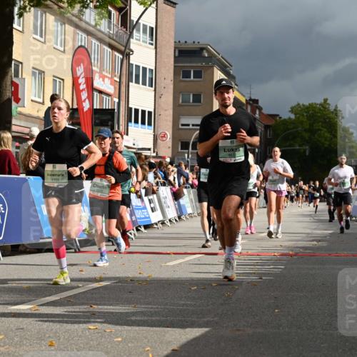 20.09.2026 - PSD Bank Halbmarathon J. Mangold http://msf.ph/oto/10521588 20.09.2026 11:57:46 Ziel 1210, 1530, 1709, 1711, 2531, 2846, 2935, 3107, 3280, 3762, 3941, 4327, 4589, 4610 meine-sportfotos.de