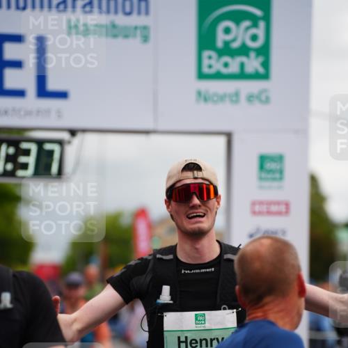 20.09.2026 - PSD Bank Halbmarathon LAZAROV Photography http://msf.ph/oto/10521679 20.09.2026 12:01:37 Ziel 1142, 1227, 1328, 1382, 1393, 1933, 1999, 2189, 2383, 2397, 3148, 3271, 3399, 3446, 3492, 4707 meine-sportfotos.de