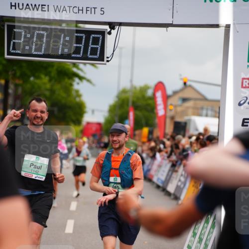 20.09.2026 - PSD Bank Halbmarathon LAZAROV Photography http://msf.ph/oto/10521689 20.09.2026 12:01:38 Ziel 1142, 1227, 1328, 1382, 1393, 1933, 1999, 2189, 2383, 2397, 3148, 3399, 3446, 3492, 4707 meine-sportfotos.de