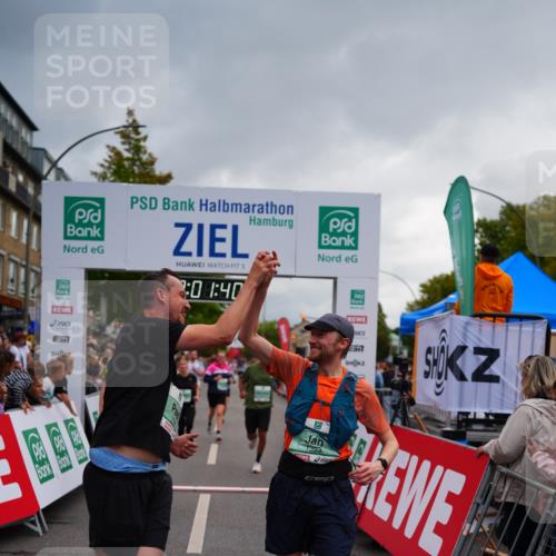 20.09.2026 - PSD Bank Halbmarathon LAZAROV Photography http://msf.ph/oto/10521731 20.09.2026 12:01:40 Ziel 1142, 1227, 1328, 1382, 1393, 1933, 2169, 2189, 2383, 2397, 3148, 3161, 3399, 3446, 3862, 4707 meine-sportfotos.de