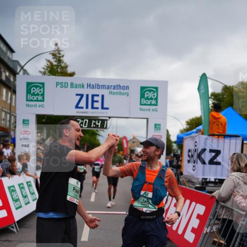 20.09.2026 - PSD Bank Halbmarathon LAZAROV Photography http://msf.ph/oto/10521744 20.09.2026 12:01:40 Ziel 1142, 1227, 1328, 1382, 1393, 1933, 2169, 2189, 2383, 2397, 3148, 3161, 3399, 3446, 3862, 4707 meine-sportfotos.de