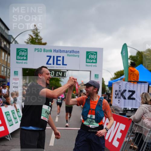 20.09.2026 - PSD Bank Halbmarathon LAZAROV Photography http://msf.ph/oto/10521749 20.09.2026 12:01:40 Ziel 1142, 1227, 1328, 1382, 1393, 1933, 2169, 2189, 2383, 2397, 3148, 3161, 3399, 3446, 3862, 4707 meine-sportfotos.de