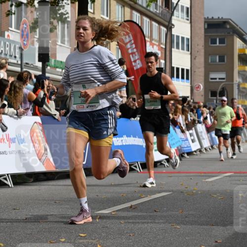 20.09.2026 - PSD Bank Halbmarathon J. Mangold http://msf.ph/oto/10521802 20.09.2026 11:58:13 Ziel 1020, 1398, 1406, 1621, 2577, 2585, 2900, 2993, 3604, 4528, 4623, 4641, 4659, 4750 meine-sportfotos.de