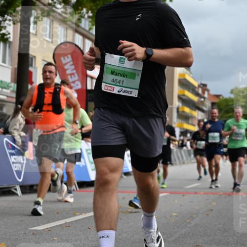 20.09.2026 - PSD Bank Halbmarathon J. Mangold http://msf.ph/oto/10521821 20.09.2026 11:58:17 Ziel 1020, 1398, 1406, 1621, 2577, 2585, 2612, 2900, 3604, 4623, 4641, 4659, 4750 meine-sportfotos.de