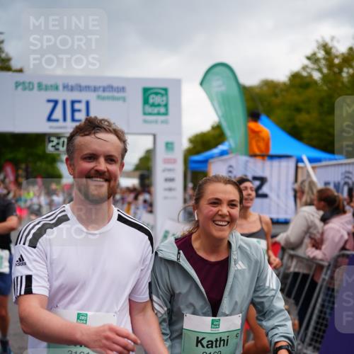 20.09.2026 - PSD Bank Halbmarathon LAZAROV Photography http://msf.ph/oto/10521828 20.09.2026 12:01:48 Ziel 1153, 1227, 1257, 1689, 2169, 2806, 3161, 3218, 3399, 3862, 4089, 4549, 4707 meine-sportfotos.de