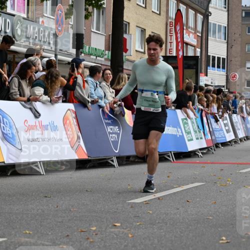20.09.2026 - PSD Bank Halbmarathon J. Mangold http://msf.ph/oto/10521871 20.09.2026 11:58:26 Ziel 1398, 1621, 1741, 1795, 1956, 2612, 3183, 3490, 3604, 3801, 4013 meine-sportfotos.de