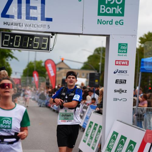 20.09.2026 - PSD Bank Halbmarathon LAZAROV Photography http://msf.ph/oto/10521879 20.09.2026 12:01:52 Ziel 1153, 1257, 1607, 1689, 2806, 3218, 3302, 3862, 4089, 4549 meine-sportfotos.de